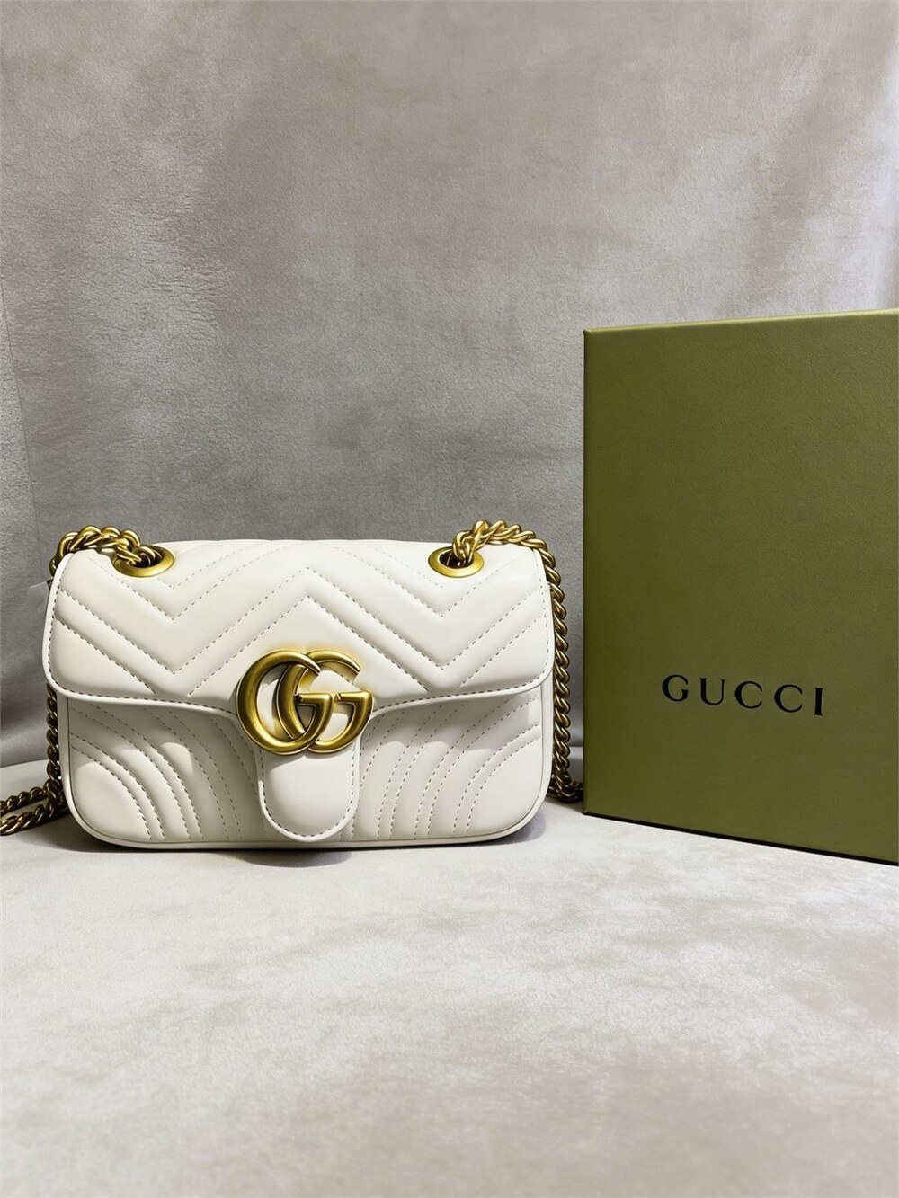 Gucci GG Marmont Small Matelassé Shoulder Bag